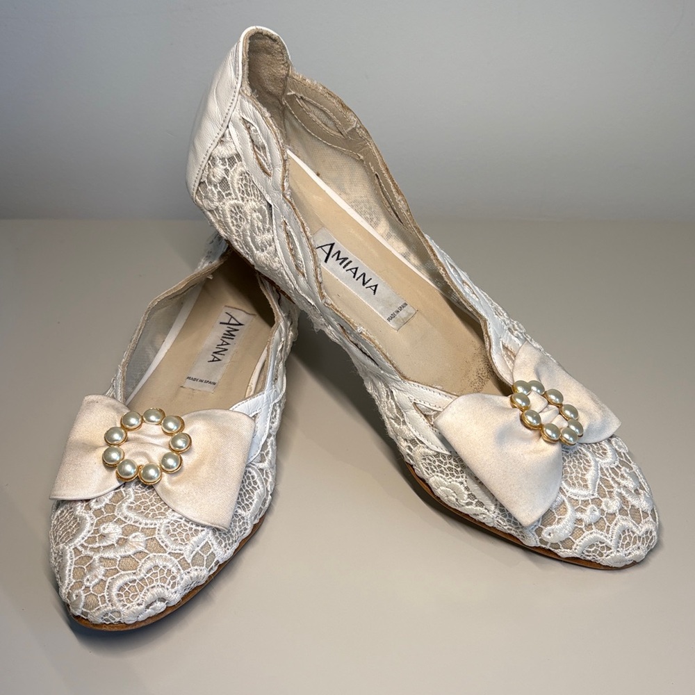 Amiana Vintage Lace Flats with Bow and Pearls - White